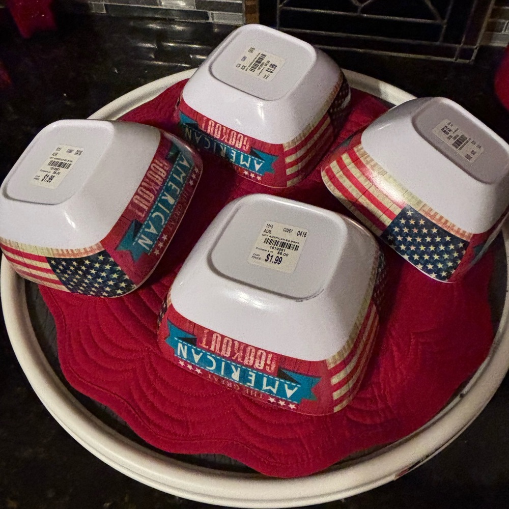 NWT set of four Red, White and Blue American Cookout Square Bowls
